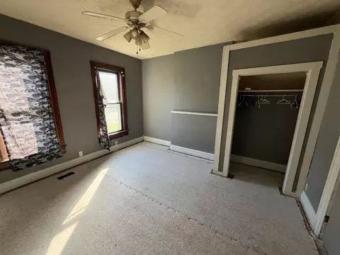 Bedroom - 143 S 145 S Race St, Springfield, OH 45506 photo 3 of 4