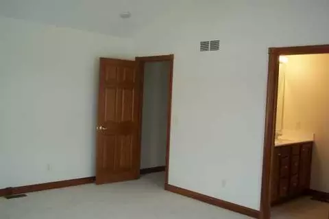 3012 Windy Ridge Rd, Springfield, OH 45502 photo 8