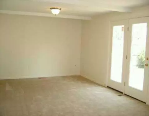 3018 Bahia, Springfield, OH 45503 photo 3