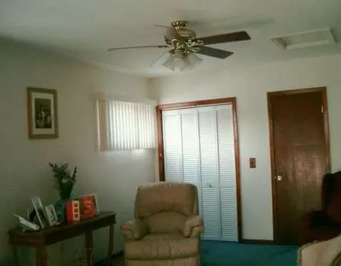 1621 S Yellow Springs St, Springfield, OH 45506 photo 3