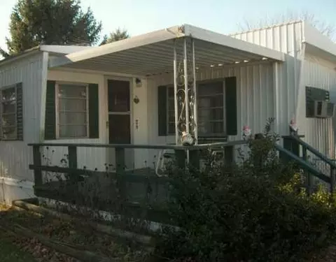 6363 Springfield-xenia, Springfield, OH 45502 photo 1