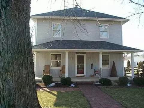 522 E Wayne St, Celina, OH 45822 photo 2