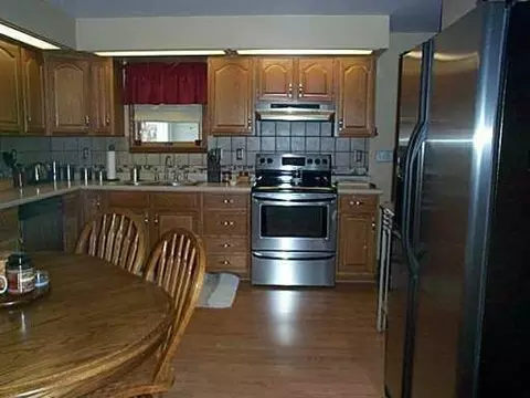 522 E Wayne St, Celina, OH 45822 photo 3