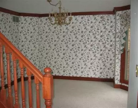 928 Sawmill Ct, Springfield, OH 45503 photo 3