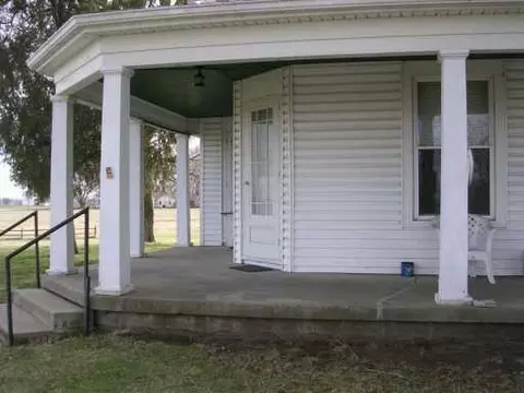 1055 S Bird Rd, Springfield, OH 45505 photo 2