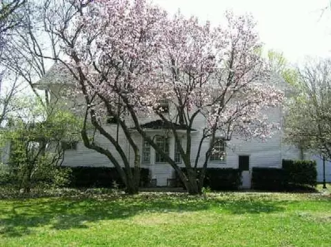 1230 Circle Dr, Springfield, OH 45503 photo 3