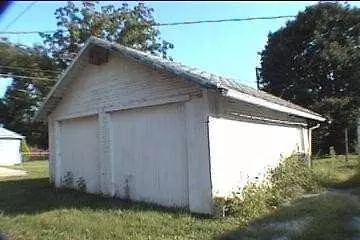 414 N Shaffer St, Springfield, OH 45504 photo 2