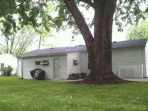 2106 Pond Dr, Springfield, OH 45505 photo 4