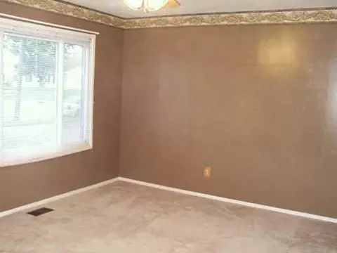 2106 Pond Dr, Springfield, OH 45505 photo 7