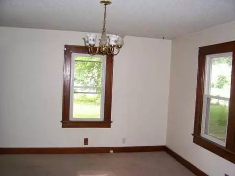704 Grant St, Springfield, OH 45504 photo 3