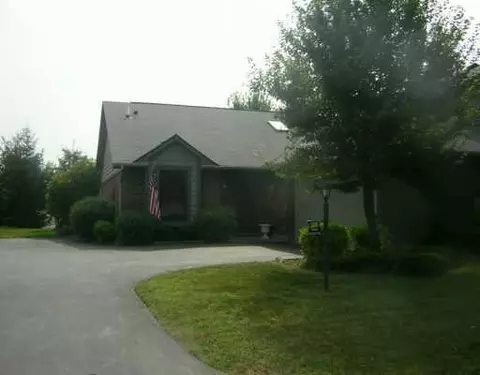 1943 Wedgewood Cir #1943, Springfield, OH 45503 photo 1
