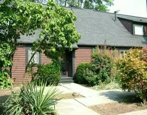 306 Northfield Blvd #., Springfield, OH 45503 photo 1