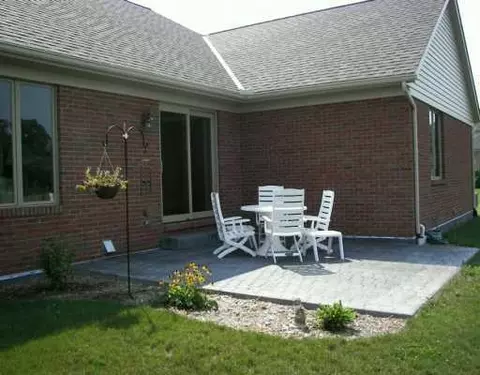 13455 Whitefeather Trl, Anna, OH 45302 photo 2