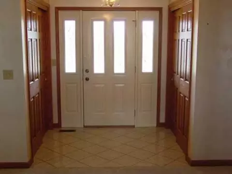 109 S Vine, Covington, OH 45318 photo 2