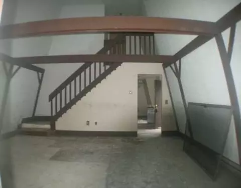 5284 County Line Rd E, Springfield, OH 45502 photo 2