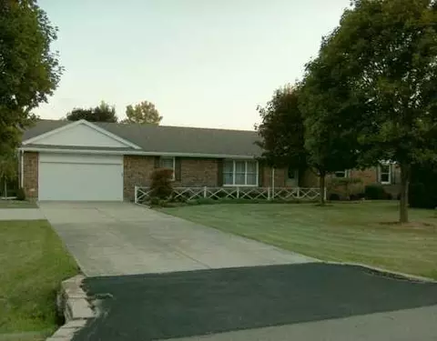 785 Mohawk Dr, Springfield, OH 45502 photo 1