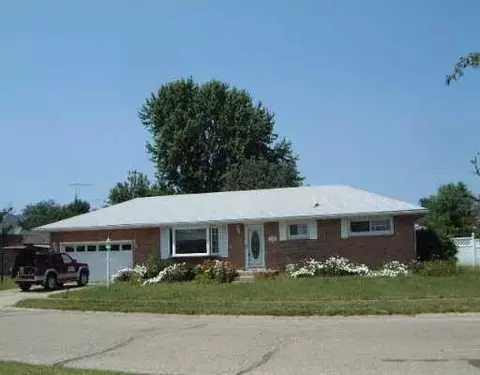 5016 Stoneridge, Springfield, OH 45503 photo 1