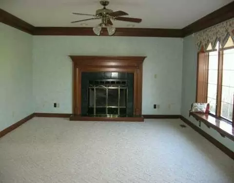 1240 Kingsgate, Springfield, OH 45503 photo 2