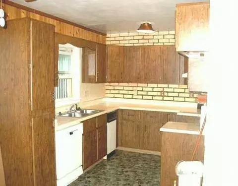 866 Homestead, Springfield, OH 45503 photo 2