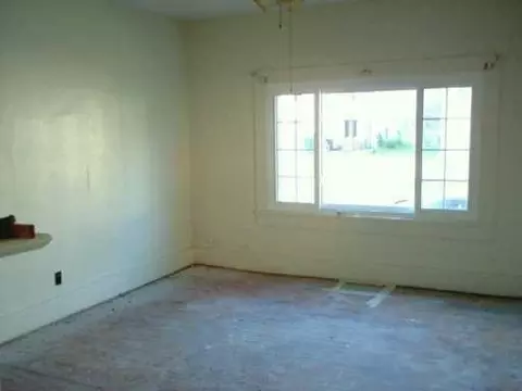 1375 W Pleasant, Springfield, OH 45506 photo 5