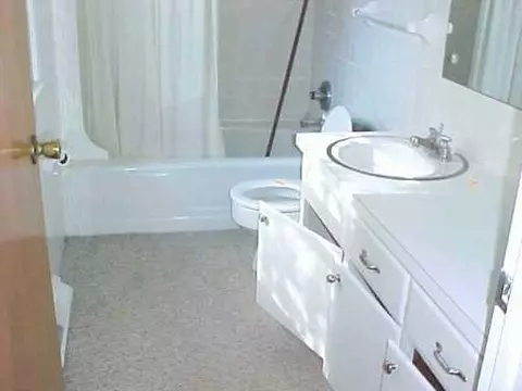 415 Capri Cir, Springfield, OH 45505 photo 6