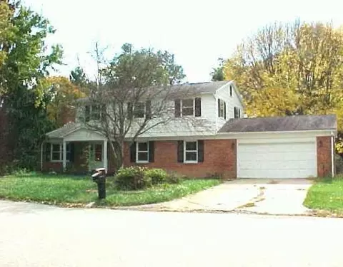 415 Capri Cir, Springfield, OH 45505 photo 1