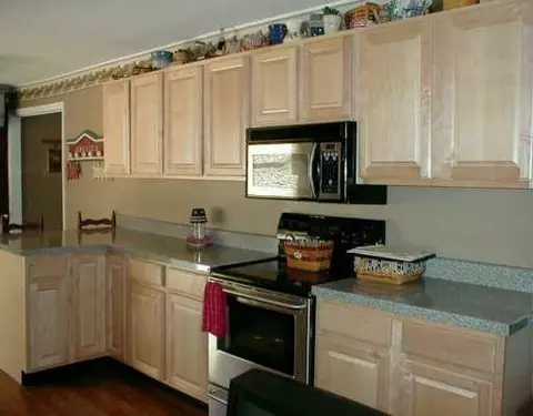 2608 Ross Ln, Springfield, OH 45502 photo 3