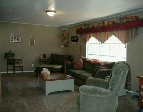 2608 Ross Ln, Springfield, OH 45502 photo 5