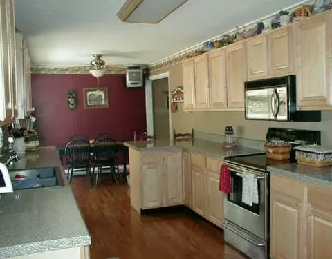 2608 Ross Ln, Springfield, OH 45502 photo 2