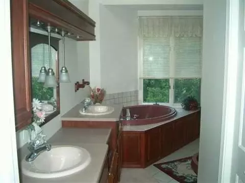 1081 Lisa Ct, Springfield, OH 45504 photo 6