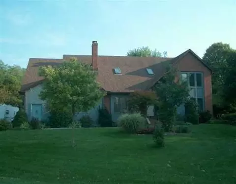 1081 Lisa Ct, Springfield, OH 45504 photo 1
