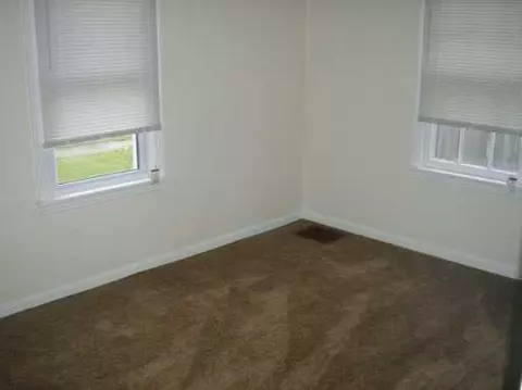 815 E Rose St, Springfield, OH 45505 photo 2