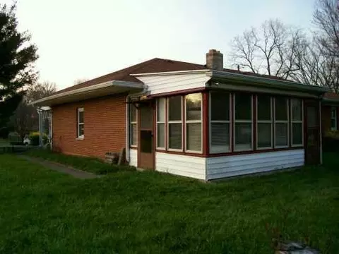 2442 N Cottingham Rd, Springfield, OH 45506 photo 3