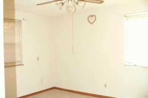 1035 Lafayette Ave, Springfield, OH 45505 photo 3
