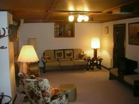 5041 Old Clifton Rd, Springfield, OH 45502 photo 8