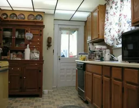 1610 Center Blvd, Springfield, OH 45506 photo 6