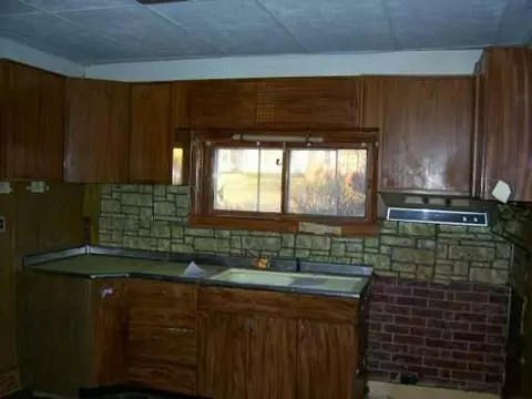 1224 Mound St, Springfield, OH 45505 photo 2
