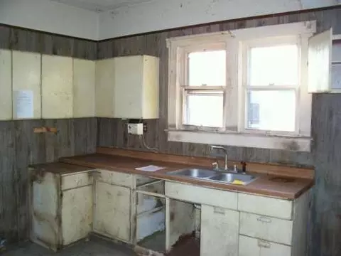 1415 Mound St, Springfield, OH 45505 photo 3