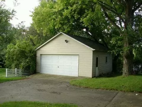 2121 St Paris, Springfield, OH 45504 photo 3