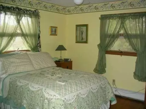 427 Holiday Dr, Springfield, OH 45505 photo 6