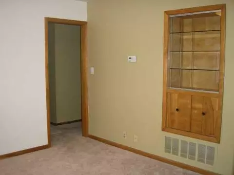 2860 Ash, Springfield, OH 45504 photo 6