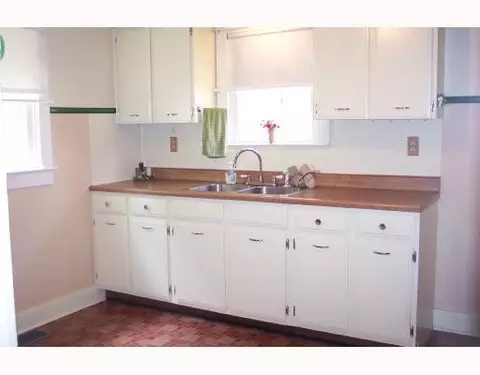3285 Maplewood, Springfield, OH 45505 photo 4