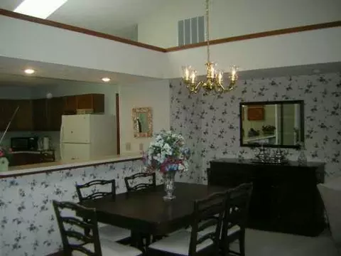 1946 Wedgewood Cir #1946, Springfield, OH 45503 photo 7