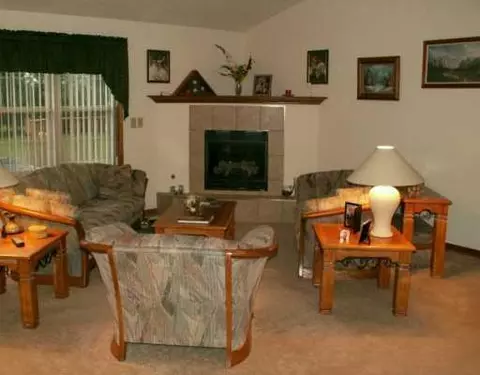 4756 Snider Rd, Fairborn, OH 45324 photo 2