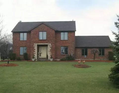 2040 Broken Trail Dr, Springfield, OH 45502 photo 1