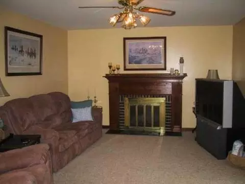2040 Broken Trail Dr, Springfield, OH 45502 photo 3