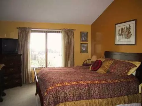2040 Broken Trail Dr, Springfield, OH 45502 photo 7