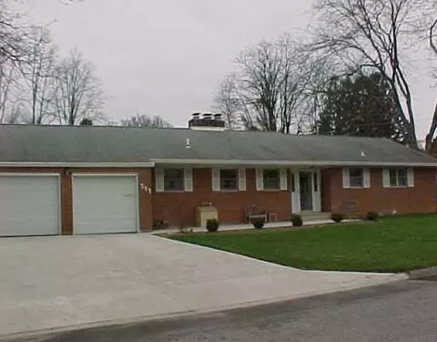 797 S Broadmoor Blvd, Springfield, OH 45504 photo 1
