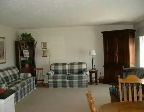 3766 Ronda, Springfield, OH 45502 photo 3