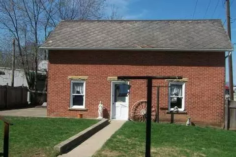 258 Broadway St E, Covington, OH 45318 photo 8